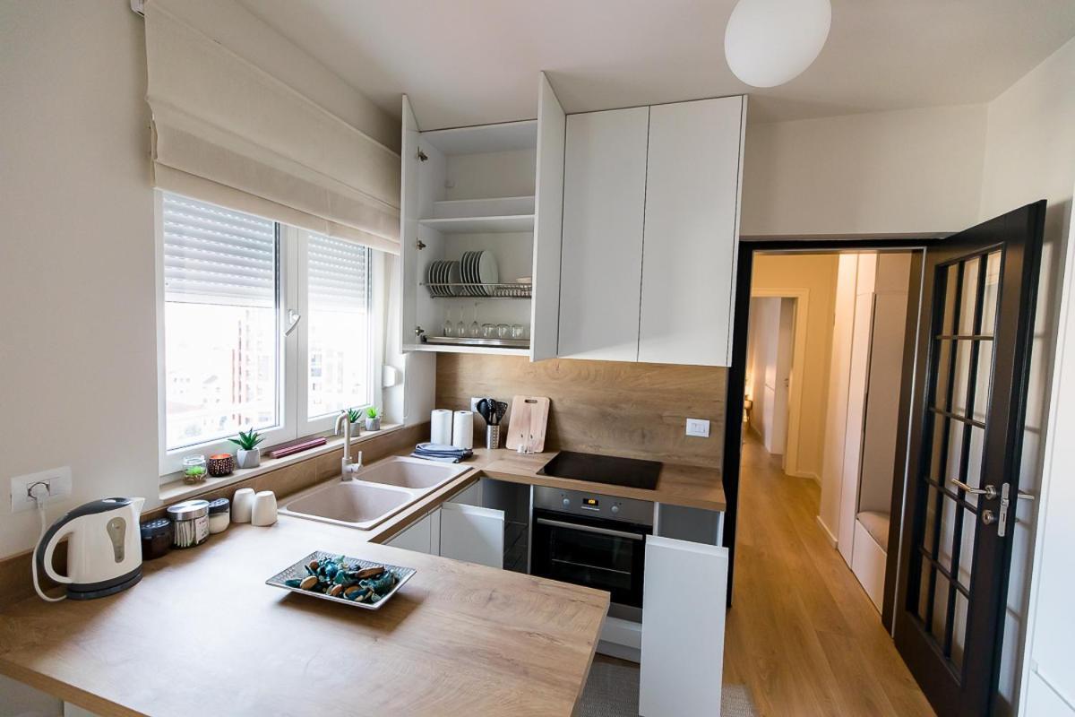 Lina - Tia, Chic Apartment